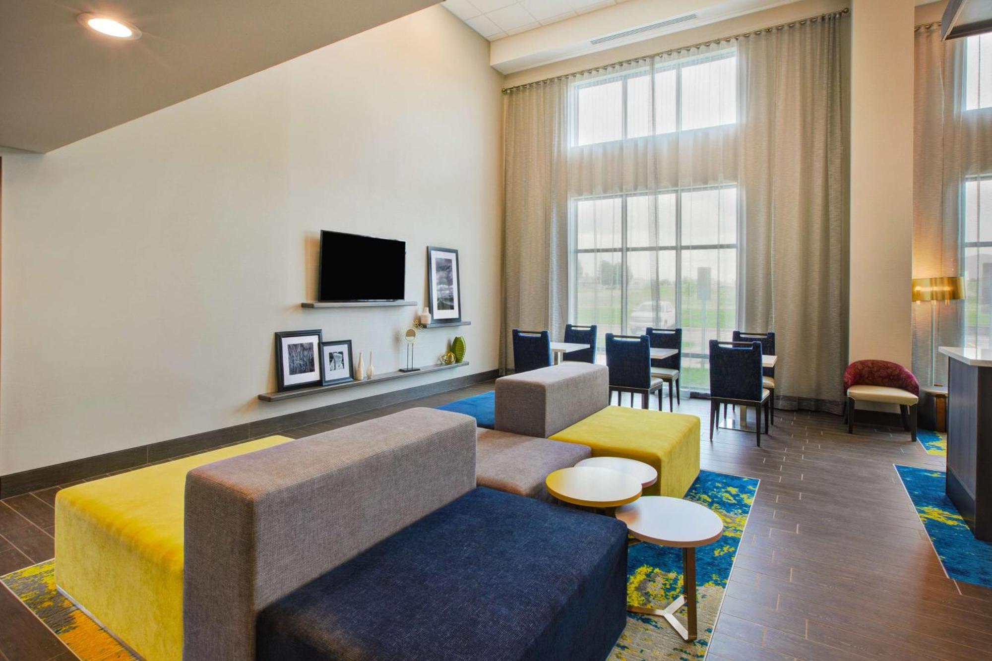 Hampton Inn & Suites By Hilton, Southwest Sioux Falls Exteriér fotografie
